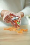 Овощечистка Fissler pozioma, нержавеющая сталь, 3,5 см, серебристая — фото 2