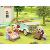 Epoch Sylvanian Families — семейный ретро-автомобиль с аксессуарами 5868 — фото 8