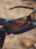 Солнцезащитные очки JULBO OUTLINE чёрные, Reactiv Light Amplifier категория 1-3 — фото 5