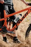 Фляга Fidlock Twist 600 с универсальным креплением Twist uni base (комплект) — фото 3