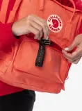Рюкзак Fjallraven Kanken 16 л винил отделение для ноутбука 13 дюймов, 16 l, Mango / 16 l, Синяя галактика — фото 6