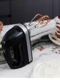 Миксер ручной KitchenAid Digital с цифровым дисплеем, 85 Вт, 6 предметов в наборе, чёрный глянцевый — фото 8