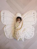 Cam Cam Copenhagen Коврик игровой детский Butterfly в форме бабочки из органического хлопка, 85 x 100 см, молочно-белый — фото 4