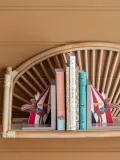 Bloomingville Mini Держатель для книг детский Santos с цирковыми лошадками, набор 2 шт., МДФ, 11 х 22 х 15 см, бежевый с красным — фото 4
