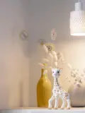 Прорезыватель Sophie la girafe из натурального каучука для малышей, высота 18 см, белый с коричневым — фото 2