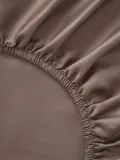 Westwing Collection Простыня на резинке Comfort из хлопкового сатина, коричневая — фото 2