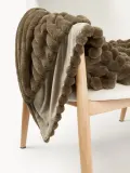 Westwing Collection Плед из искусственного меха Lovey, 150х200 см, Тёмный коричневый — фото 4