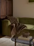 Westwing Collection Плед из искусственного меха Lovey, 150х200 см, Тёмный коричневый — фото 6