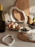 Broste Copenhagen Поднос для яиц Nordic Sand ручной глазури, керамика — фото 4