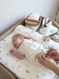 Cam Cam Copenhagen Чехол для влажных салфеток Dreamland из хлопка, ширина 25 см, бежевый с молочно-белым — фото 2