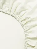Kas Kopenhagen Простыня на резинке в детскую кроватку Kai ручной работы из хлопка, 70×120 см, кремово-белая — фото 2