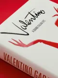 TASCHEN Книга Valentino. A Grand Italian Epic, альбом о моде дома Valentino на английском языке, 576 страниц, 25х34 см — фото 3