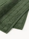 Westwing Collection Комплект махровых полотенец Luxe, 3 предм. (гостевое полотенце, полотенце для рук, банное полотенце), Тёмный зелёный — фото 5