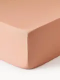 Westwing Collection Простыня на резинке Comfort из хлопкового сатина, пыльно-розовая, Ш 90 × Д 200 см, В 25 см, Пыльный розовый — фото 4
