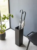 Yamazaki Подставка для зонтов Smart со съёмным поддоном, Ш 15 × В 48 см, Чёрный — фото 6
