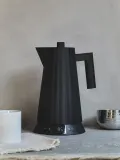 Alessi Чайник электрический Plissé с контролем температуры и цифровым дисплеем, 1,7 л, чёрный матовый — фото 6