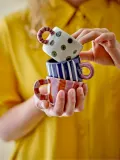 Bloomingville Mini Кружка детская Nini из каменной керамики с ручной росписью, 100 мл, диаметр 8 см, фиалковая с ржаво-красным — фото 5