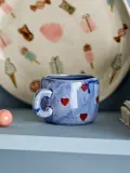 Bloomingville Mini Кружка детская Nini из каменной керамики с ручной росписью, 115 мл, диаметр 7 см, серо-голубая с ржаво-красным — фото 3