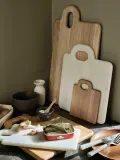 Разделочная доска Broste Copenhagen Olina из дуба ручной работы, 17 см — фото 3