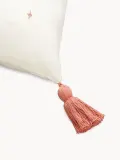 Cam Cam Copenhagen Подушка декоративная детская Ballerina с вышивкой и кисточками из хлопка, 35х35х10 см, молочно-белая с розовым — фото 2