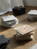 Свеча Cerabella Laminats ручной работы, Ш 13 × В 9 см, Светлый серый — фото 2