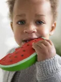 Oli & Carol Прорезыватель Wally the Watermelon из натурального каучука, ручная работа, красно-зелёный, 12 x 22 см — фото 4