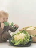 Oli & Carol Прорезыватель для зубов Cauliflower в форме цветной капусты из натурального каучука, 12 х 22 см, бело-зелёный — фото 3