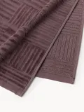Westwing Collection Комплект велюровых полотенец Petra с геометрическим узором, 3 предм. (гостевое полотенце, полотенце для рук, банное полотенце), Тёмный фиолетовый — фото 2