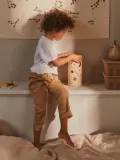 Ferm Living Kids Светильник настольный детский Skye с льняным абажуром и вышивкой в облака, диаметр 12 см, высота 27 см, светло-бежевый — фото 6