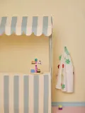 Kids Concept Набор игрушек Cordelia двухъярусная подставка для сладостей с пирожными из дерева и МДФ, высота 20 см, диаметр 15 см, разноцветный — фото 3