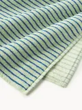 Maison Deux Полотенце банное Stripes махровое, светло-зеленое с синим и молочно-белым — фото 5