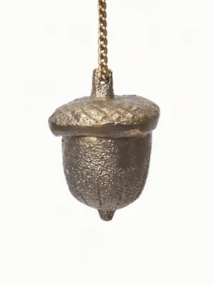 Ferm Living Набор ёлочных украшений Acorn из латуни, 2 шт