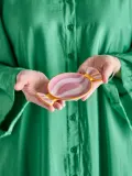 Bloomingville Блюдо сервировочное Caramella, 15х10 см, розовые оттенки и солнечно-жёлтый — фото 3