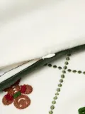 Westwing Collection Наволочка декоративная Elisa на молнии из хлопкового бархата с вышивкой, 40х60 см, молочно-белая с тёмно-зелёной окантовкой — фото 5