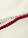 Westwing Collection Наволочка декоративная Elva на молнии из хлопка с вышивкой, 30х70 см, молочно-белая с красной окантовкой — фото 4