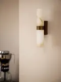 Westwing Collection Настенный светильник Isaac с плафоном из алебастра — фото 8