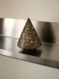 DBKD Украшение новогоднее Peak в форме деревца, коричневое с молочно-белым — фото 2