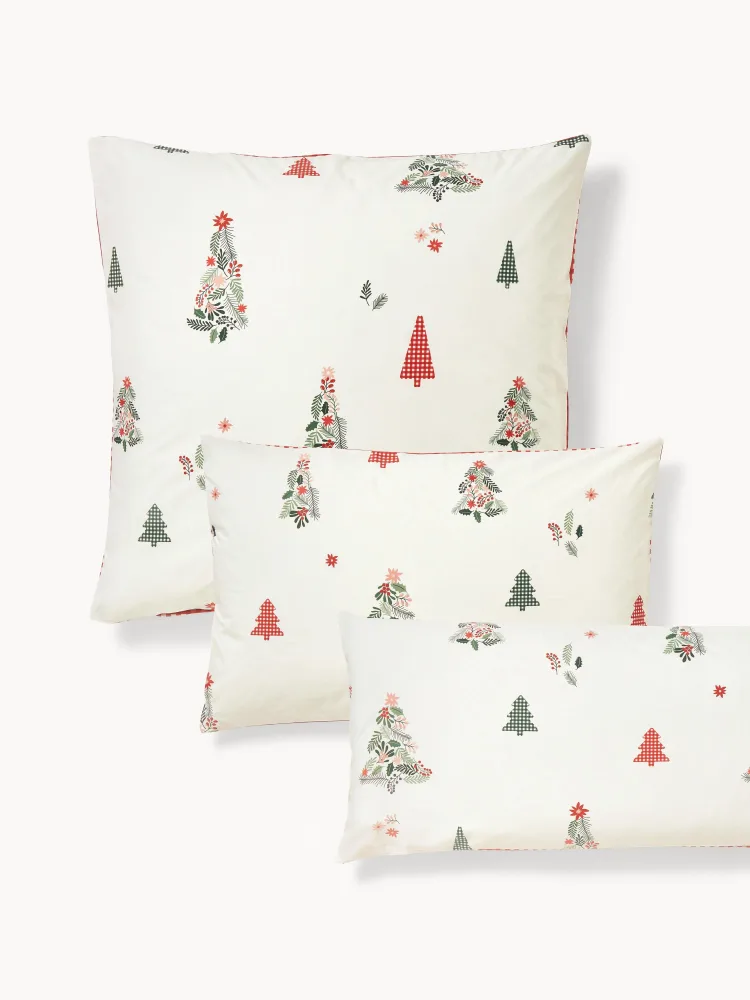 Westwing Collection Наволочка Pine, белая с красным и зелёным