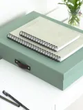 Bigso Box of Sweden Коробка для хранения документов Sverker, 44 x 31 x 9 см, шалфейно-зелёная, чёрная — фото 7
