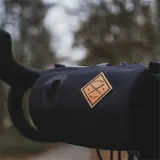 Сумка на руль Restrap Carry Everything Canister Bag, Объём 1,5 л, цвет чёрный / Объём 1,5 л, цвет оливковый / Объём 1,5 л, цвет оранжевый — фото 5