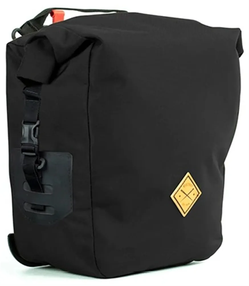 Велосумка Restrap Expedition Pannier, Объём 13 л, цвет чёрный / Объём 22 л, цвет оливковый