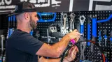 Средство для удаления клея Muc-Off Glue Remover — фото 4