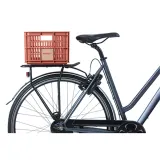 Велосипедная корзина на багажник Basil Bicycle Crate, Объём 17,5 л, цвет красный / Объём 17,5 л, цвет белый / Объём 17,5 л, цвет розовый / Объём 29,5 л, цвет чёрный / Объём 29,5 л, цвет зелёный — фото 6