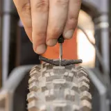 Ремонтный набор для покрышек Crankbrothers S.O.S. Tire Lever + Plug Tool Kit — фото 3