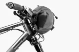 Сумка на руль Apidura Backcountry Handlebar Pack — фото 4