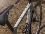 Защитные наклейки на раму Allmountainstyle Gravel/Road, Упаковка 12 шт, узор Clear/Silver / Упаковка 12 шт, узор Sterrato Black / Упаковка 18 шт — фото 3