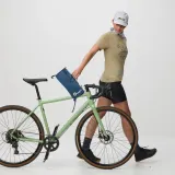 Сумка велосипедная под раму Fjallraven Hoja Bike Frame Fold Bag, Объём 2,7 л, цвет коричневый / Объём 2,7 л, цвет тёмно-синий / Объём 2,7 л, цвет чёрный — фото 4