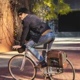 Сумка велосипедная на багажник SHAD Genuine Office Bag, Объём 16 л, цвет коричневый / Объём 16 л, цвет чёрный — фото 2