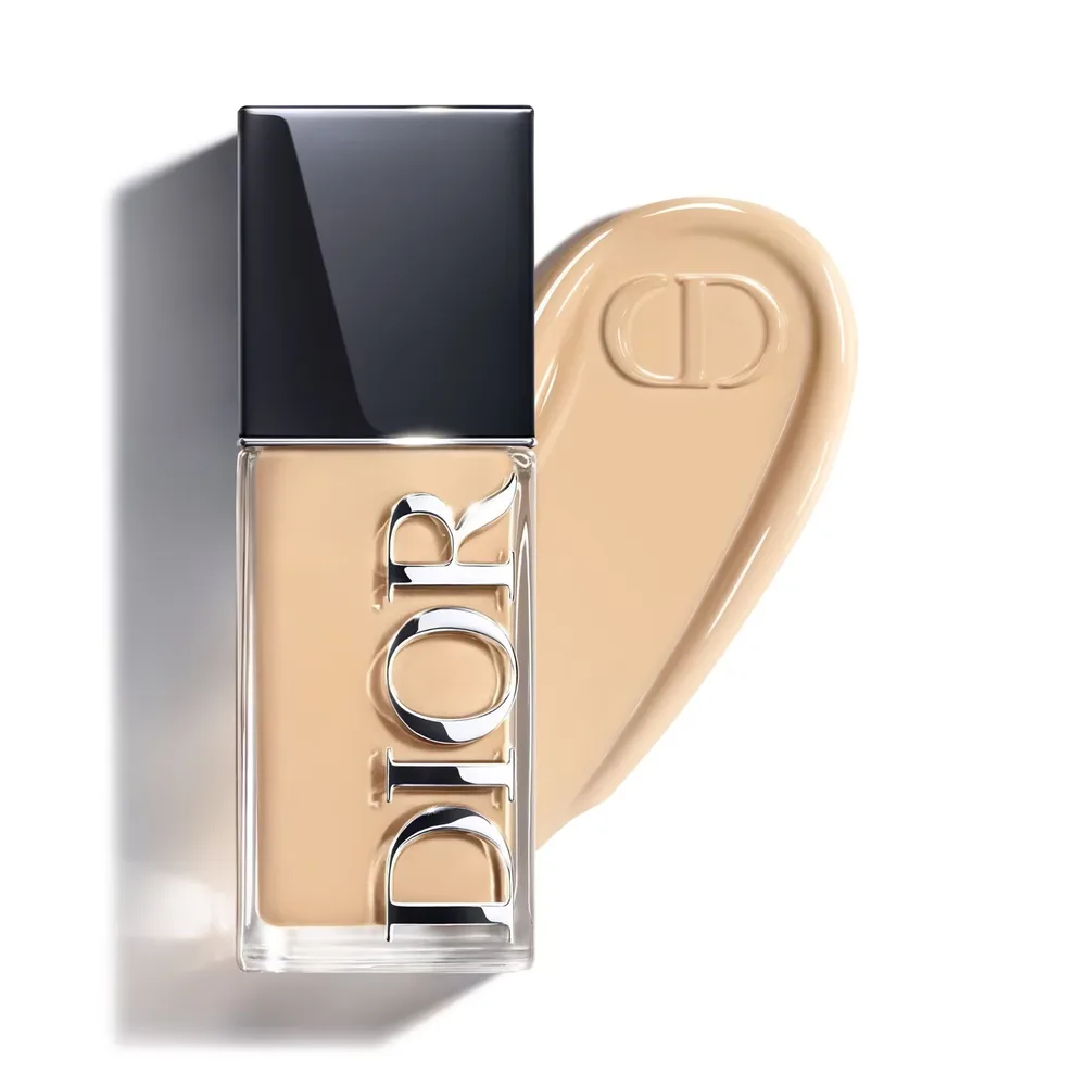 Dior Forever Skin Glow - 24h durability and 48h hydration, оттенок 2WO - Warm Olive