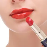Губная помада в стике Sensai Lasting Plump Lipstick, оттенок 9 - VERMILION RED — фото 2